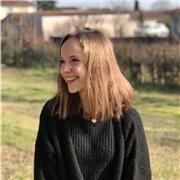 Etudiante en troisième année à Sciences Po, j'aimerais donner des cours de soutien pendant l'été.
